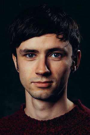 Photo of Edmund Irwin-Singer from the Latest Netflix gallery