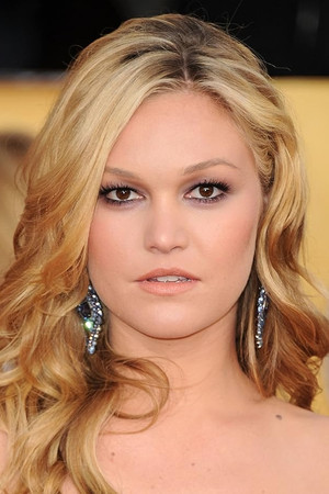 Julia Stiles photo