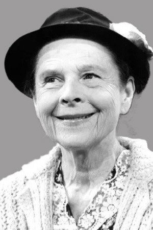 Ruth Gordon photo