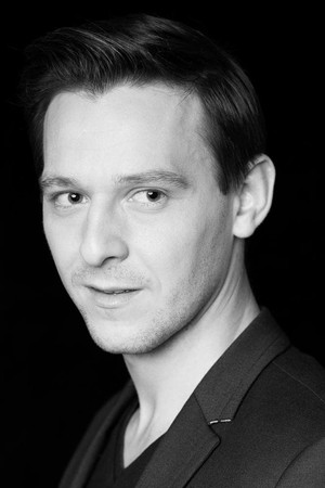 Photo of Mateusz Kmiecik from the Latest Netflix gallery