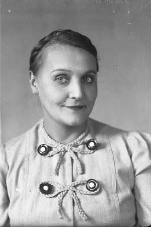 Photo of Nataliia Uzhvii from the Latest Netflix gallery