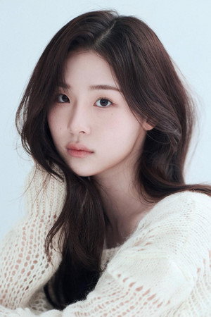 Photo of Jo Yeon-ji from the Latest Netflix gallery