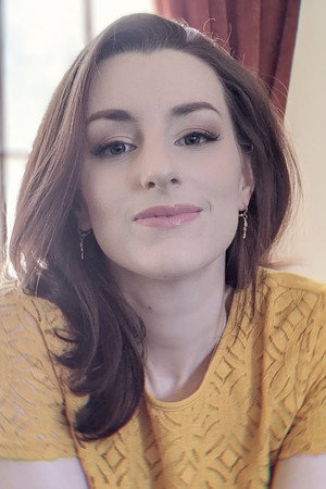 Photo of Chelsea Rebecca from the Latest Netflix gallery