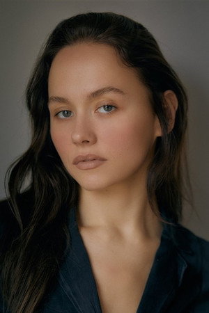 Photo of Lou Luttiau from the Latest Netflix gallery
