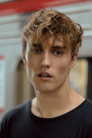 Photo of Sam Fender from the Latest Netflix gallery