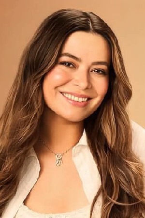 Miranda Cosgrove photo