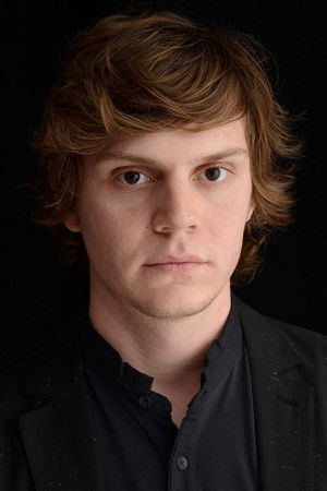 Evan Peters photo