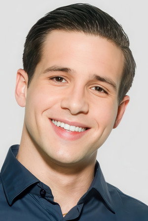 Damien Lauretta photo