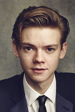 Thomas Brodie-Sangster photo