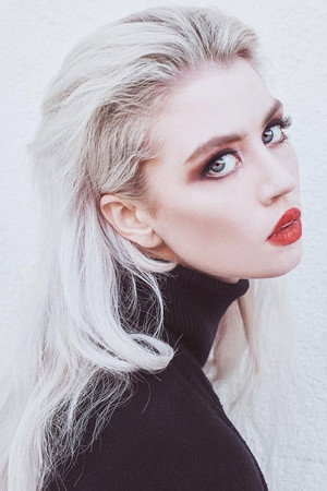 Photo of Allison Harvard from the Latest Netflix gallery