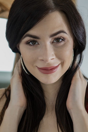 Photo of Jenny Doll from the Latest Netflix gallery
