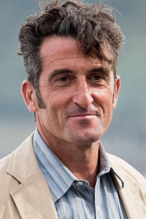 Photo of Luis Zahera from the Latest Netflix gallery