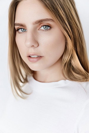 Photo of Nicole Pastor from the Latest Netflix gallery