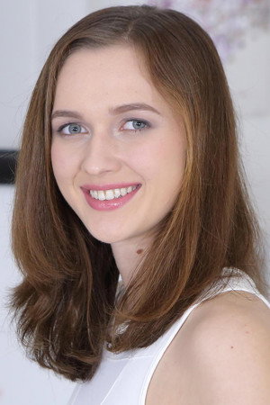 Photo of Stacy Cruz from the Latest Netflix gallery