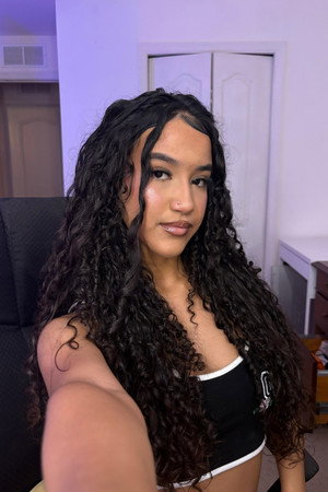 Photo of Isadora Santos from the Latest Netflix gallery