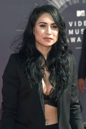 Cassie Steele photo