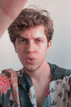 Photo of Eduardo Tosta from the Latest Netflix gallery