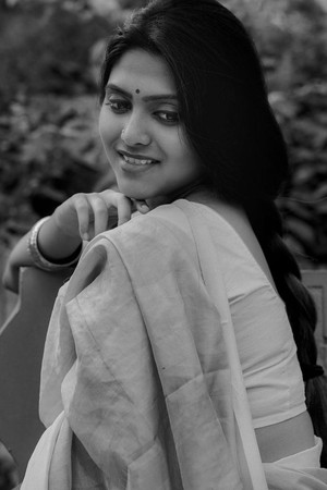 Praneeta Patnaik photo