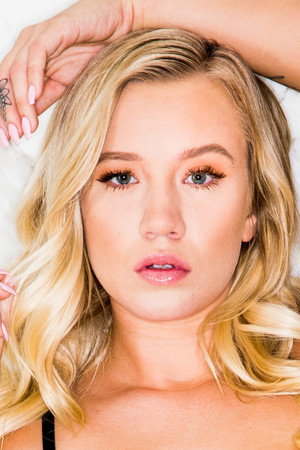 Photo of Bailey Brooke from the Latest Netflix gallery