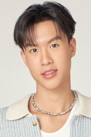 Photo of Tupthong Suwanrakanont from the Latest Netflix gallery