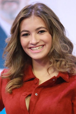 Photo of Carlota Boza from the Latest Netflix gallery