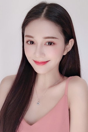 Photo of Tang Yangyang from the Latest Netflix gallery