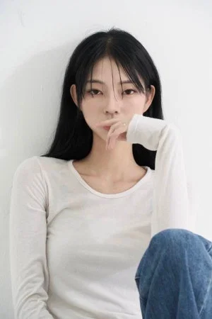 Photo of Sin Sang-im from the Latest Netflix gallery