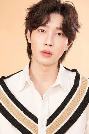 Pharinyakorn Khansawa photo