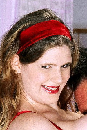 Photo of Samantha Kay from the Latest Netflix gallery