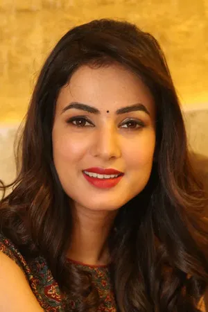 Sonal Chauhan photo