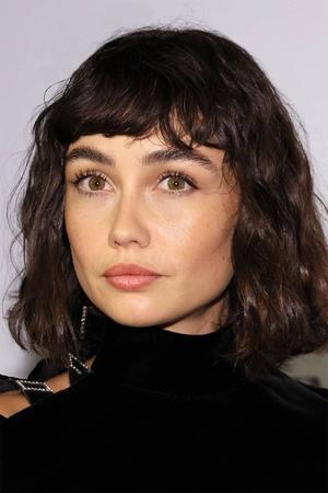 Sydney Chandler photo