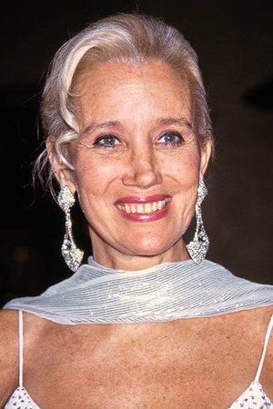 Sally Kirkland photo