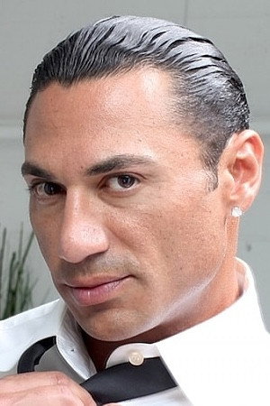Photo of Rico Elbaz from the Latest Netflix gallery