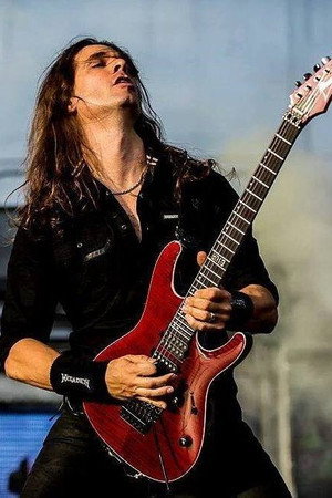 Photo of Kiko Loureiro from the Latest Netflix gallery
