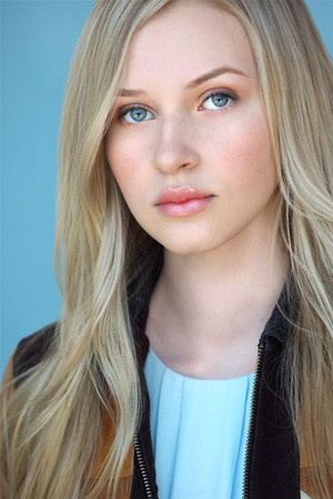 Photo of Lily Keene from the Latest Netflix gallery