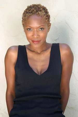 Photo of Shelley Robertson from the Latest Netflix gallery
