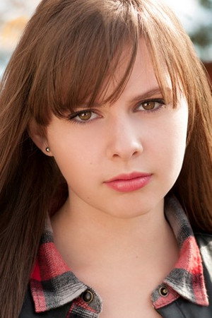 Photo of Chloe Roe from the Latest Netflix gallery
