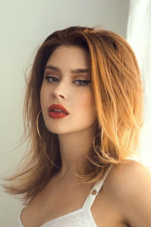 Renee Olstead photo