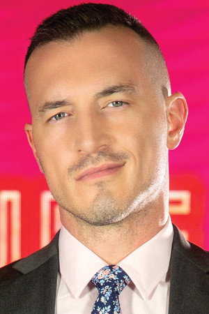 Photo of Derek Kage from the Latest Netflix gallery
