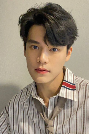 Kasama Khanjanawattana photo