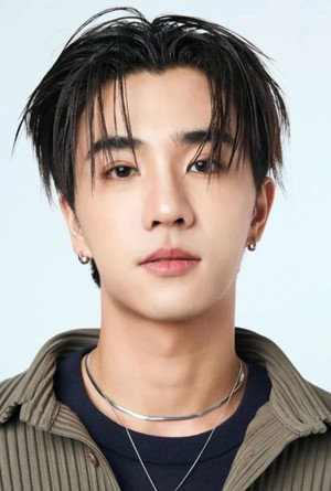 Tanapon Sukumpantanasan photo