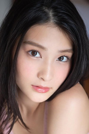 Photo of Suzu Honjo from the Latest Netflix gallery