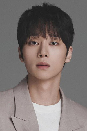 Photo of Lee Sung-shin from the Latest Netflix gallery