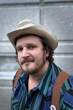 Photo of Willi Carlisle from the Latest Netflix gallery