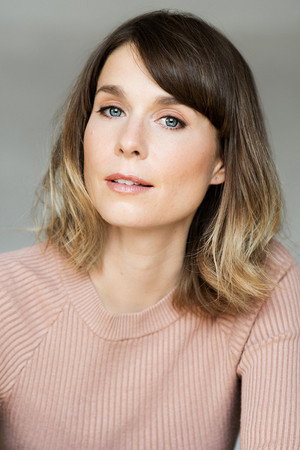Photo of Melissa Paulson from the Latest Netflix gallery