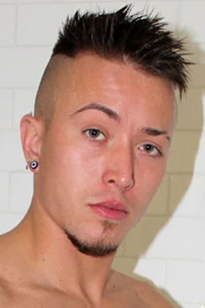 Photo of Tyler Slater from the Latest Netflix gallery