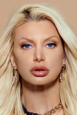 Brittany Andrews photo