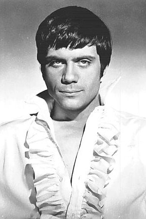 Oliver Reed photo