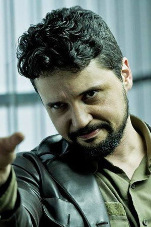 Photo of Henrique Trés from the Latest Netflix gallery