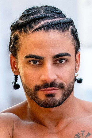 Photo of Hiuri Cruz from the Latest Netflix gallery
